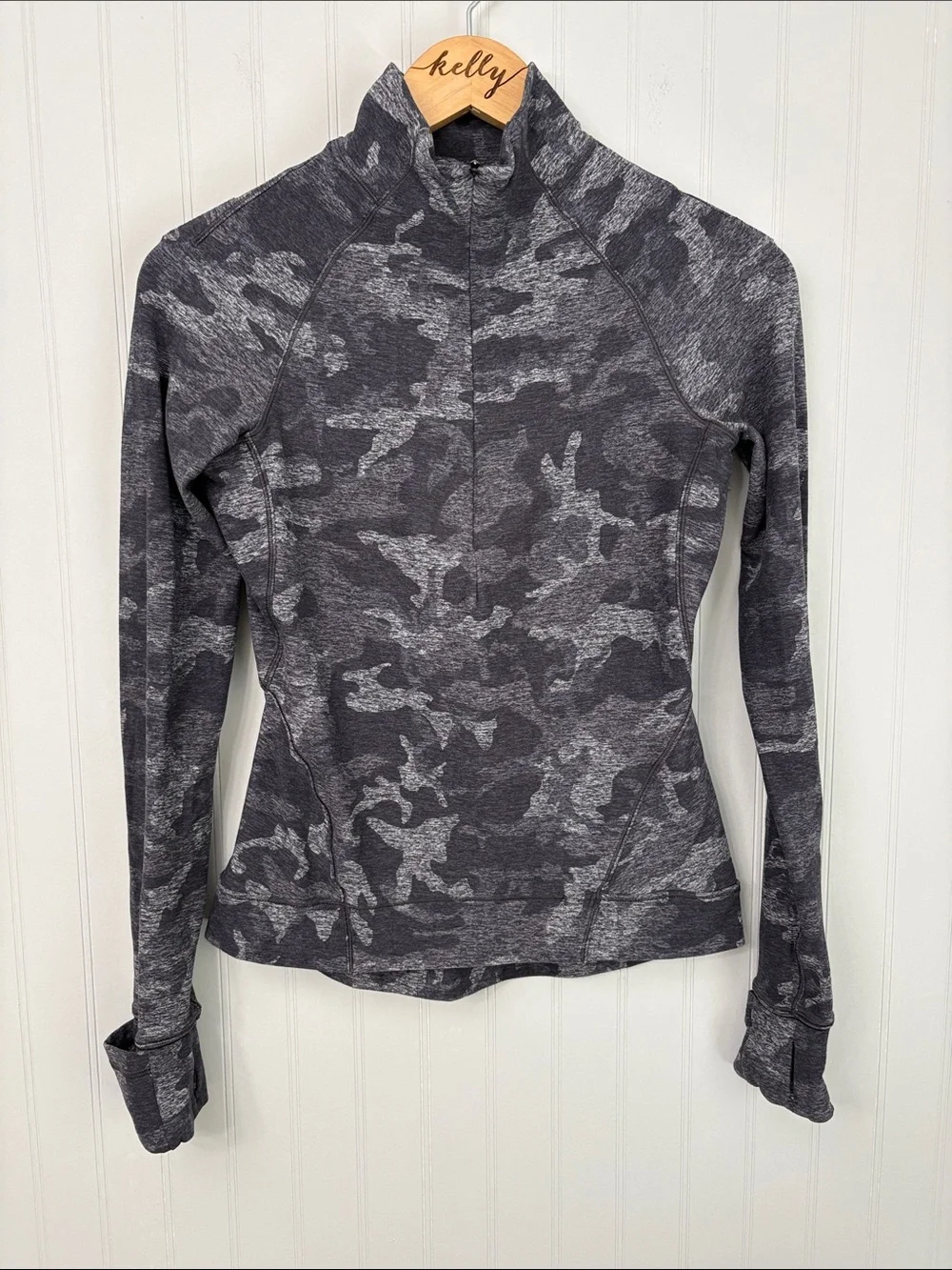 Lululemon Outrun the Elements 1/2 Zip Pullover Long Sleeve Top Blue Black Camo